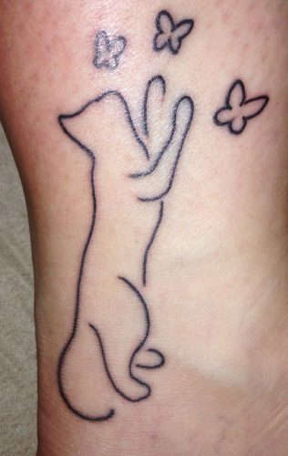 17 Line Art Cat Tattoo Ideas