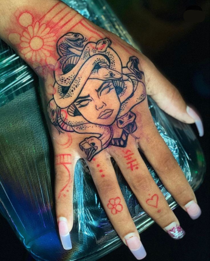 27 Ideas Hand Tattoo : Designs That Redefine Personal Expression