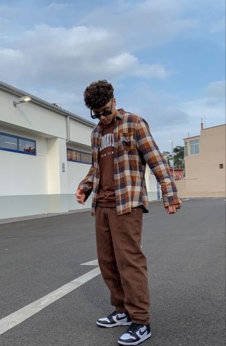 Skate into with 20 Trendy Skater Boy Outfits: From Vintage Flannel to Bold Streetwear