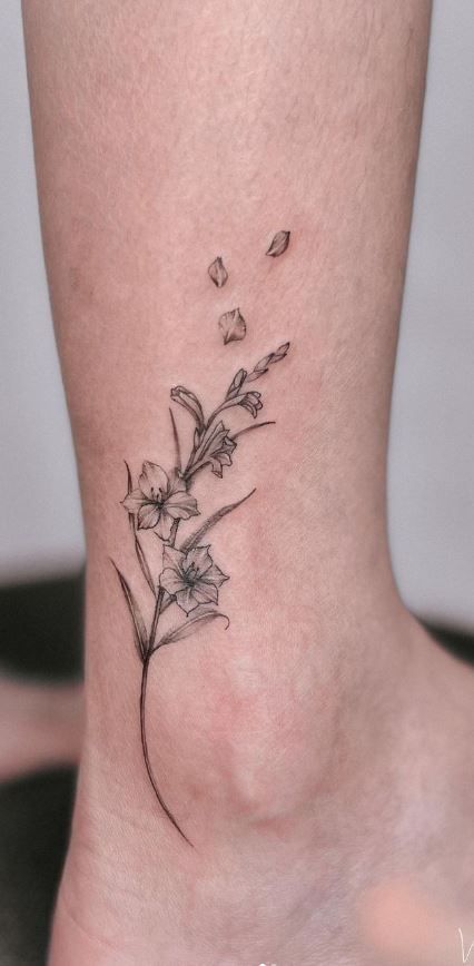 25 Gladiolus Tattoo Ideas with Simple Designs, Fine Line, Color and More