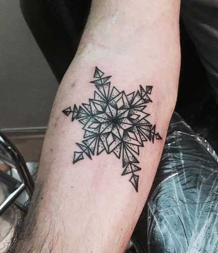 25 Snowflake Tattoo Ideas