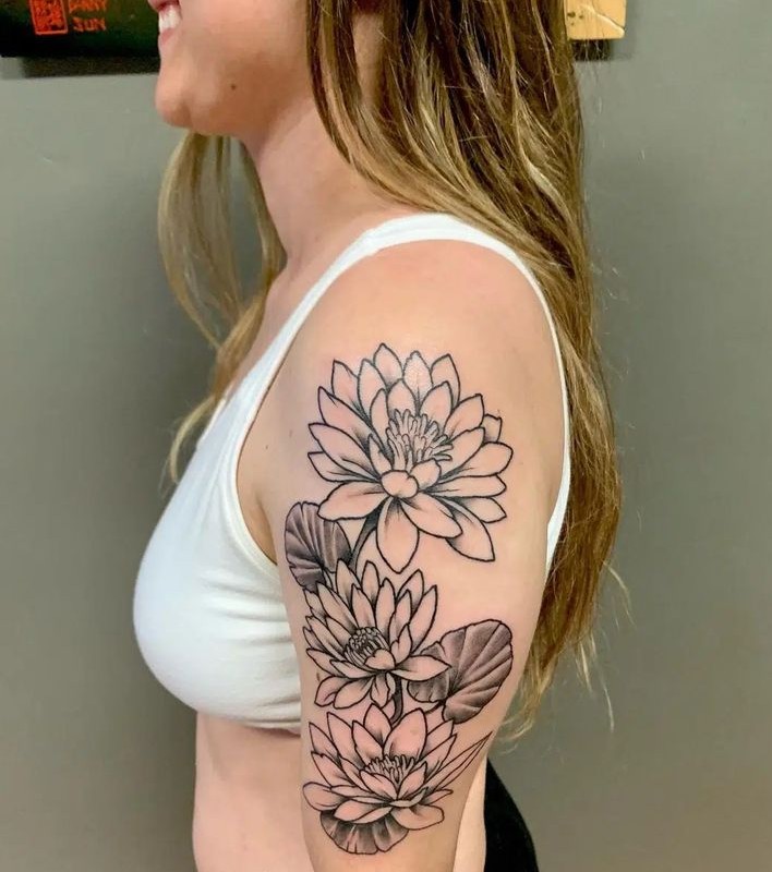 29 July Birth Flower Tattoo Ideas Fine Line, Spine, Arm, Shoulder & Sleeve Designs