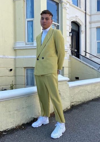 20 Men’s Sneakers with Suits Ideas for