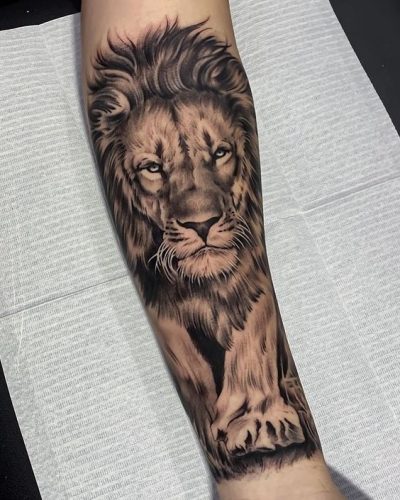 Immerse in Depth: 22 3D Lion Tattoo Ideas