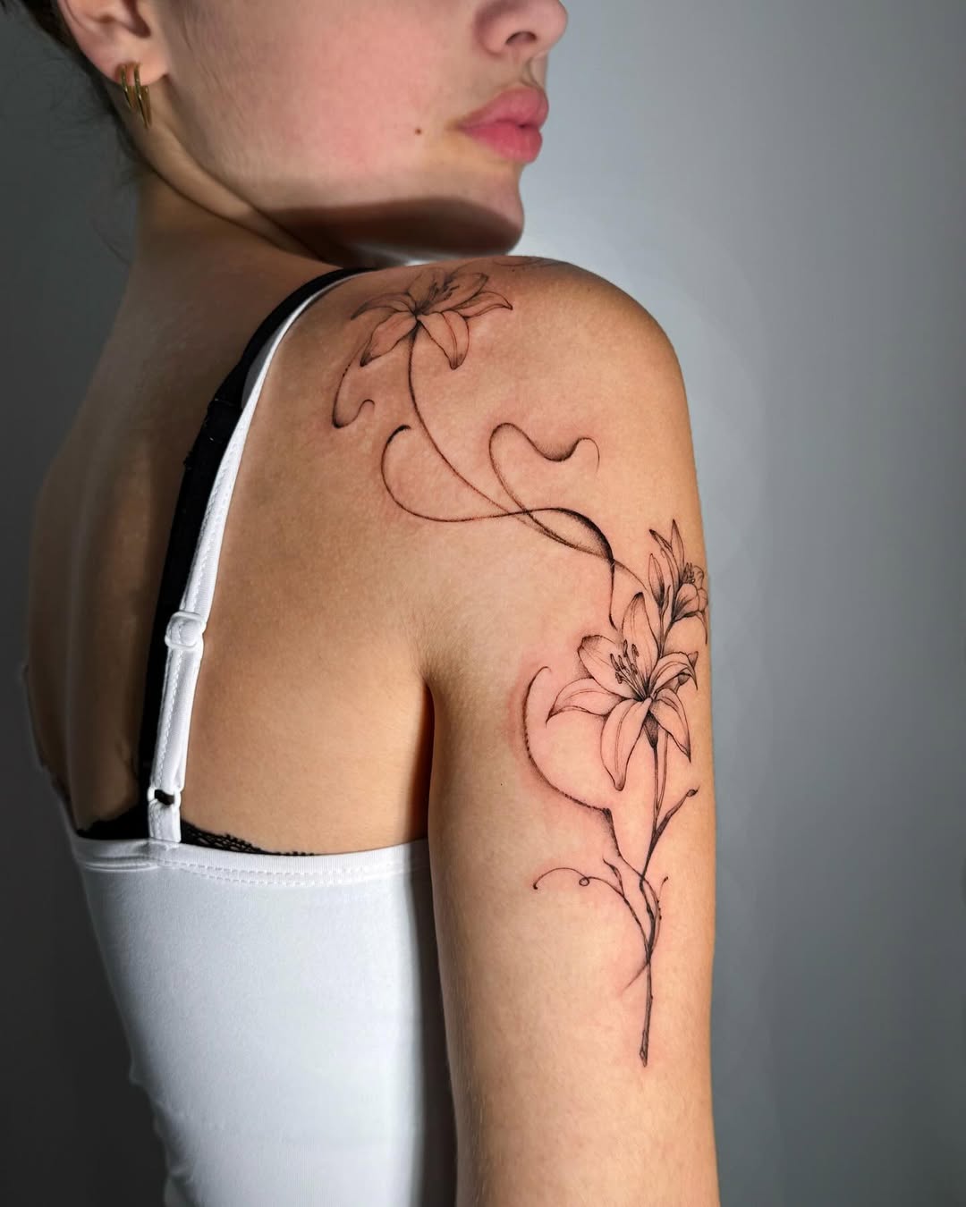 26 January Birth Flower Tattoo Ideas: Stunning Carnation and Snowdrop Designs