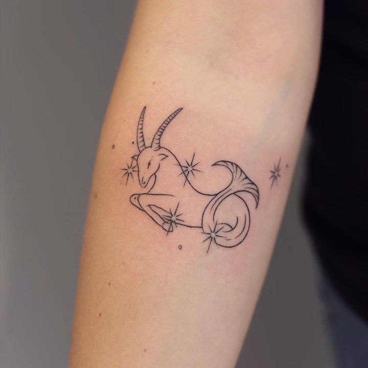 26 Capricorn Tattoo Ideas That Blend Zodiac Symbolism With Unique Designs
