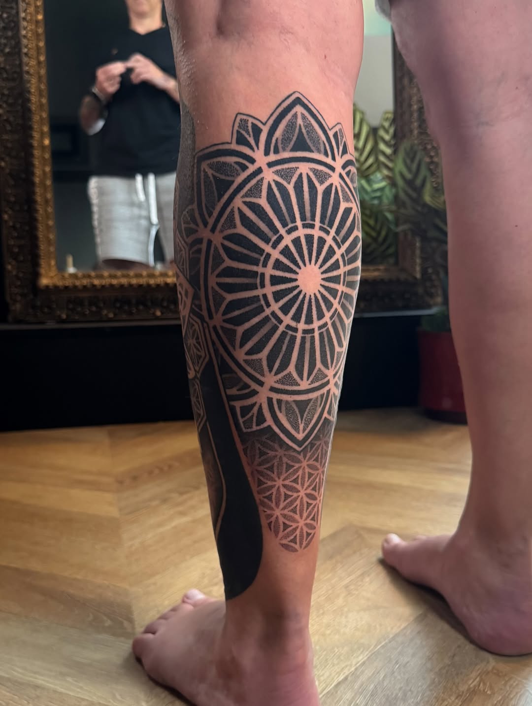 28 Ornamental Tattoo Ideas: Bold Blackwork, Baroque Flourishes, and Fineline Geometry