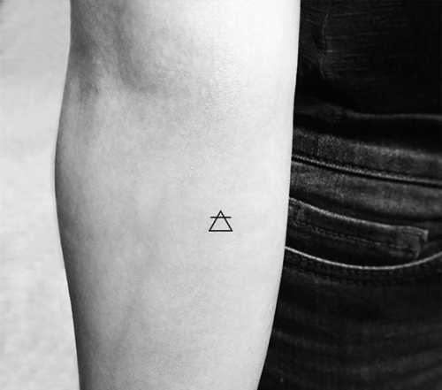 19 Inner Elbow Tattoo Ideas for Women