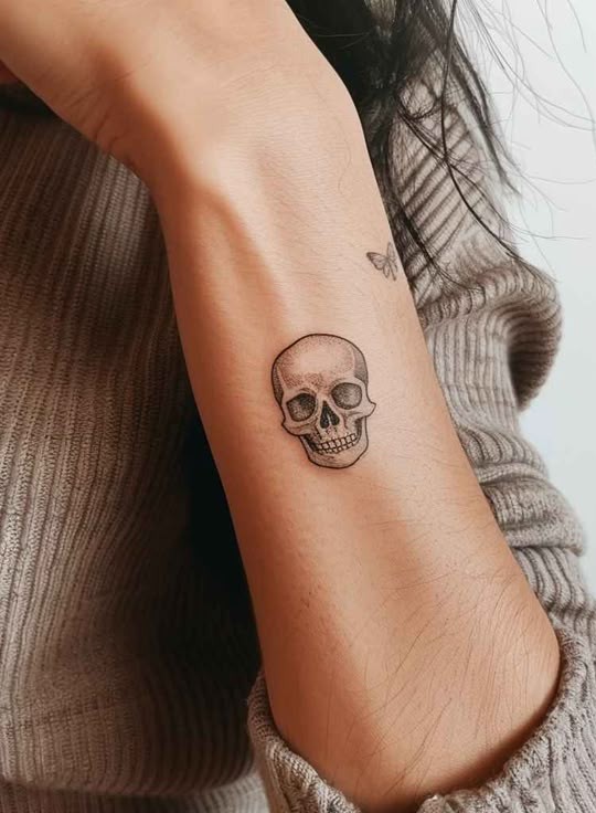 29 Skull Tattoos Ideas for Men and Women Unique, Traditional, Feminine, Dark & Mexican Skull Designs