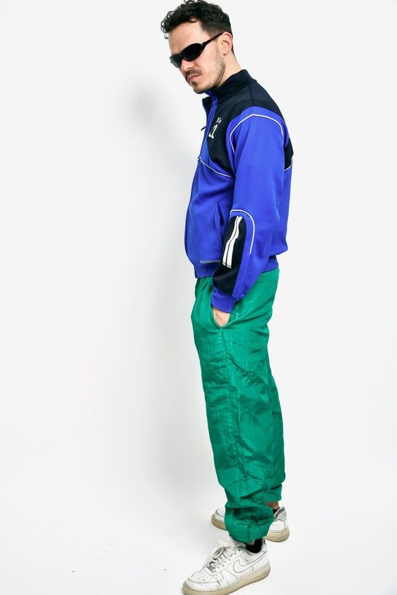 Discover &#8217;s Top 19 Men&#8217;s Sweatsuits: From Bold Graphics to Minimalist Styles &#8211; Your Ultimate Guide!