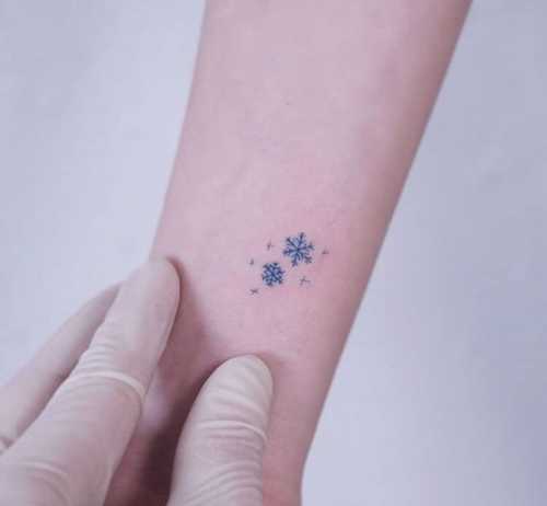 25 Snowflake Tattoo Ideas