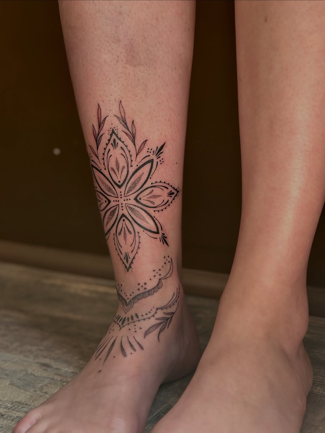 28 Ornamental Tattoo Ideas: Bold Blackwork, Baroque Flourishes, and Fineline Geometry