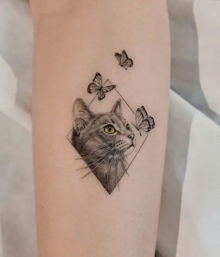 17 Traditional Cat Tattoo Ideas