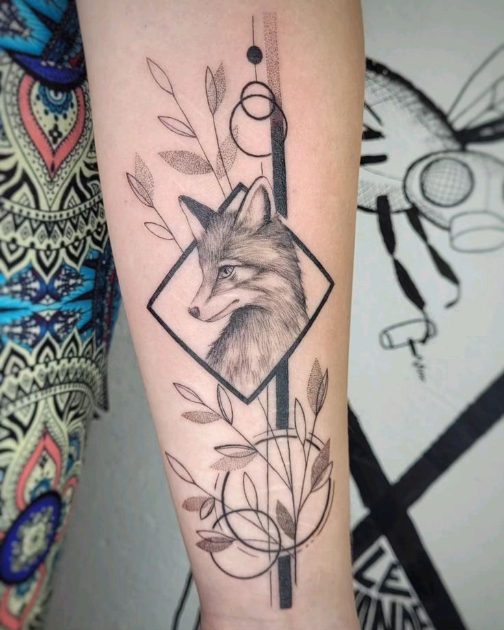 Explore 23 Stunning Geometric Fox Tattoo Ideas for : Bold Designs, Minimalist Sketches, and Unique Abstract Art