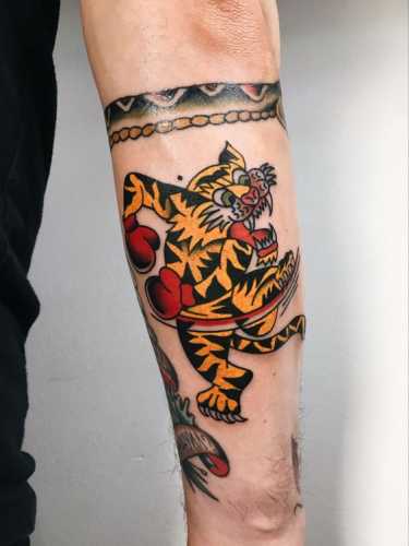 22 Old School Tiger Tattoo Ideas