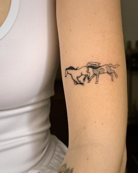 Horse Tattoo 25 Ideas for Men & Women Wild Mustangs, Minimalist Designs, Fine Line Art