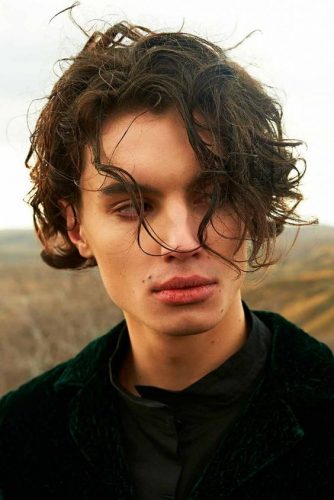 Explore Top 15 Men’s Bob Hairstyles : Curly, Wavy & Sleek Looks for Fashion-Forward Gents