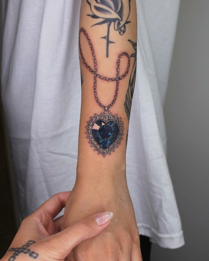 30 Diamond Tattoo Ideas for Men and Women With Meaningful Designs