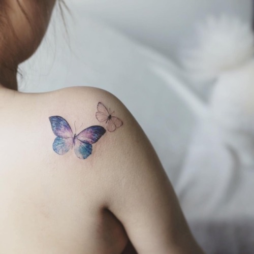 23 Fashionable Shoulder Tattoo Ideas for Women