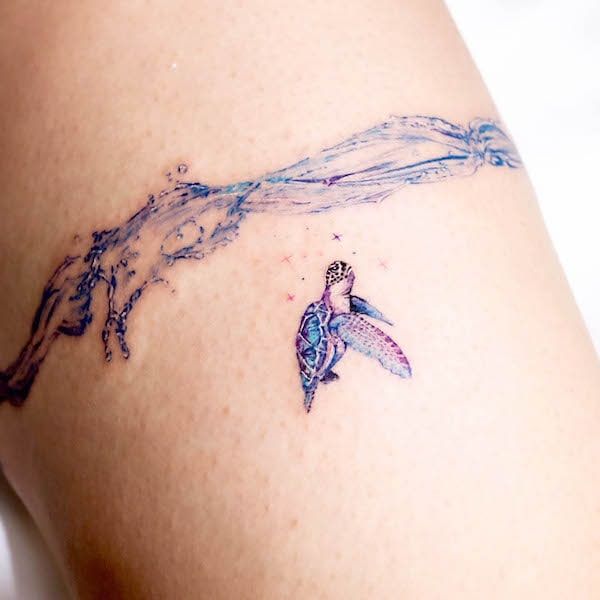 28 Ocean Tattoo Ideas for Men and Women: Minimalist Waves, Sleeve Underwater Designs