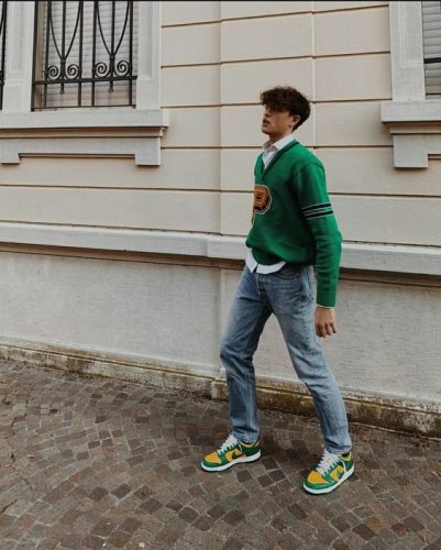 Men’s Jeans and Sneakers Guide : 20 Trendy Outfits to Enhance Your Casual Style