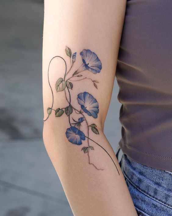 29 Morning Glory Tattoo Ideas: Elegant Vines, Quiet Symbolism, and Wearable Color