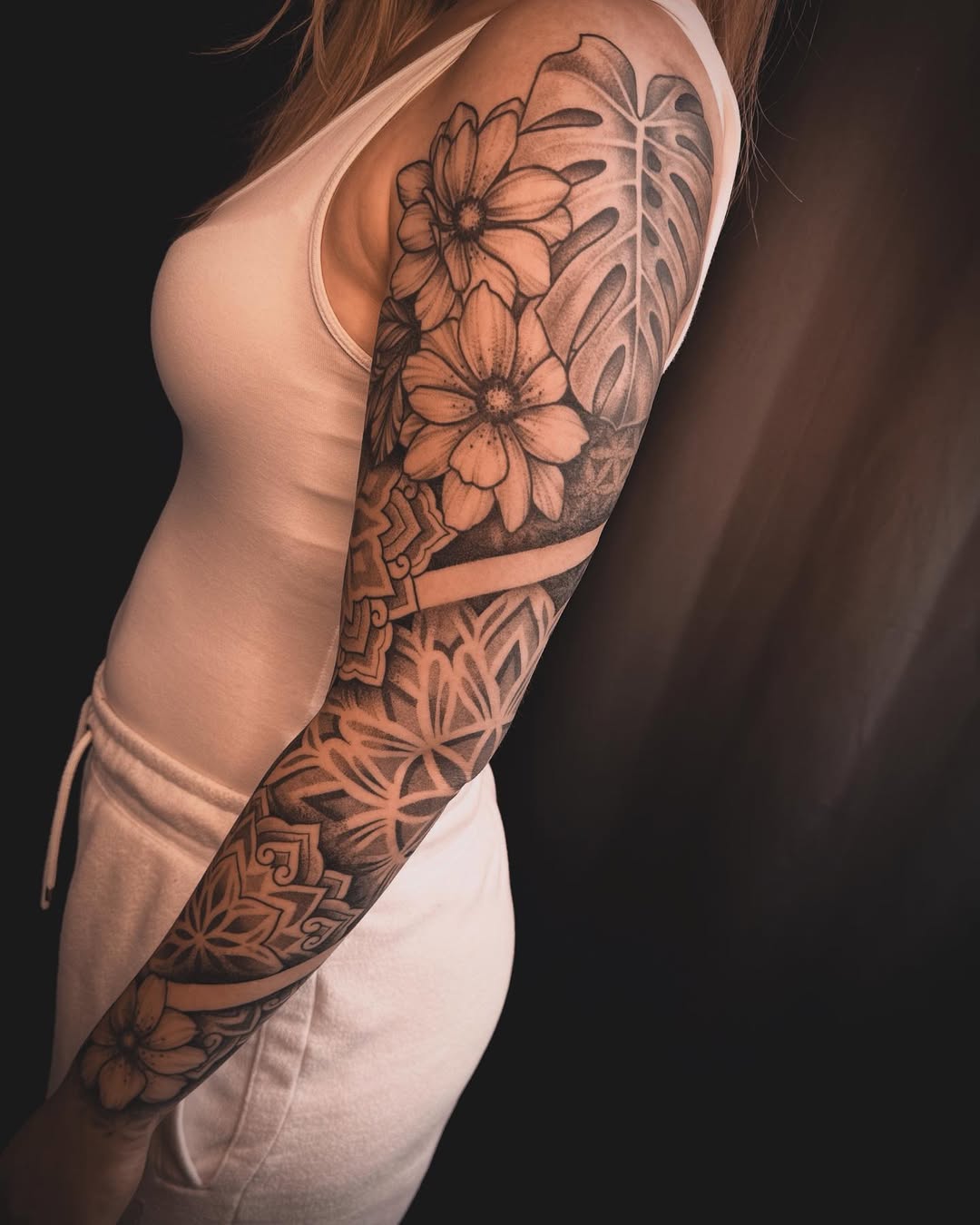 28 Full Sleeve Tattoo Ideas for Women & Men Japanese, Fine Line & Colorful Design Inspiration