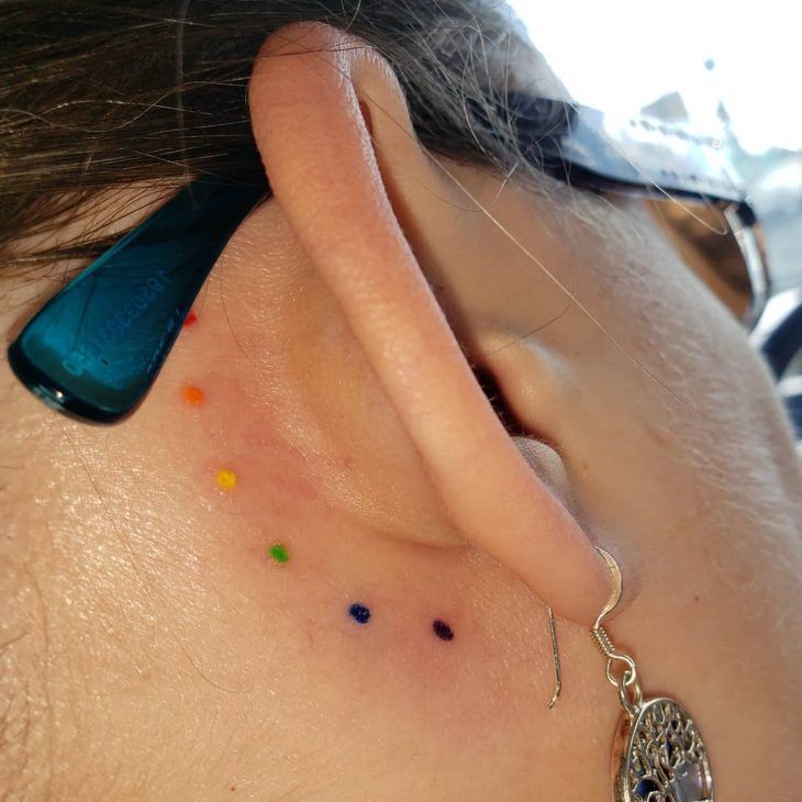 30 Behind Ear Tattoo Ideas for Men and Women Unique, Meaningful, Minimalist, Sparkle & More