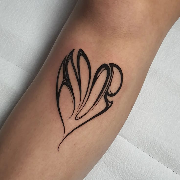 30 Blackwork Tattoo Ideas for Men & Women Bold Sleeve, Flash, Coverup & Arm Design