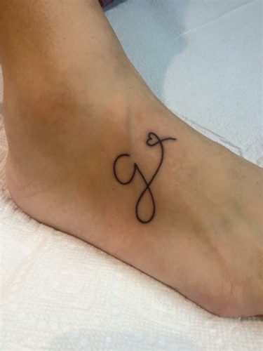 Discover 17 Exquisite ‘G’ Tattoo Designs for Individual Expression in