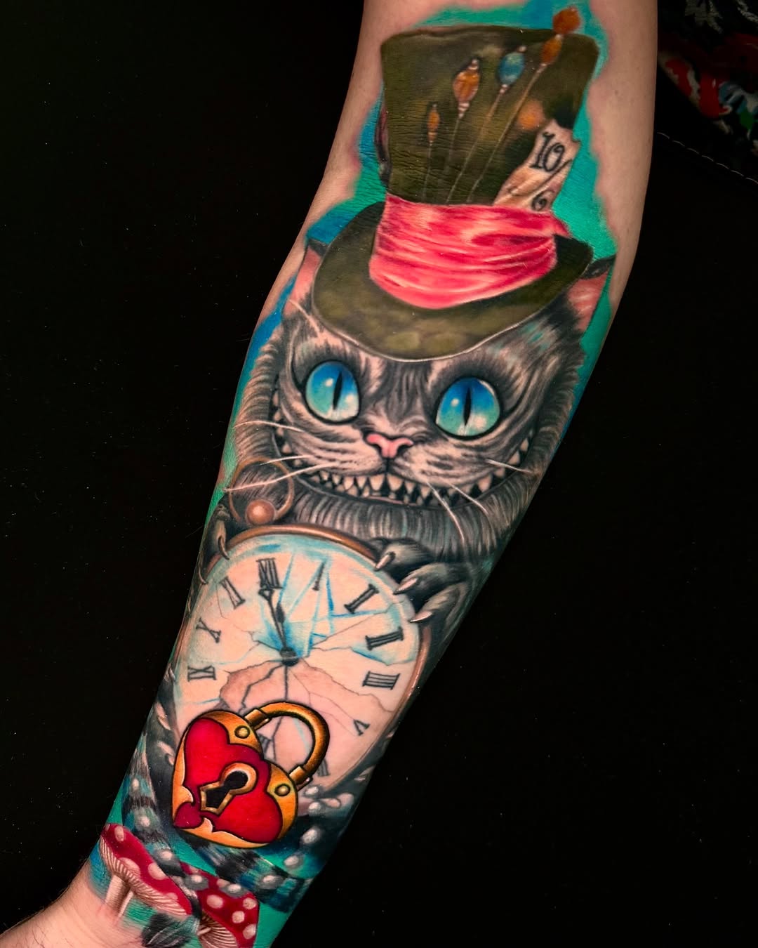 29 Cheshire Cat Tattoo Ideas: From Whimsical Grins to Dark Wonderland Symbolism
