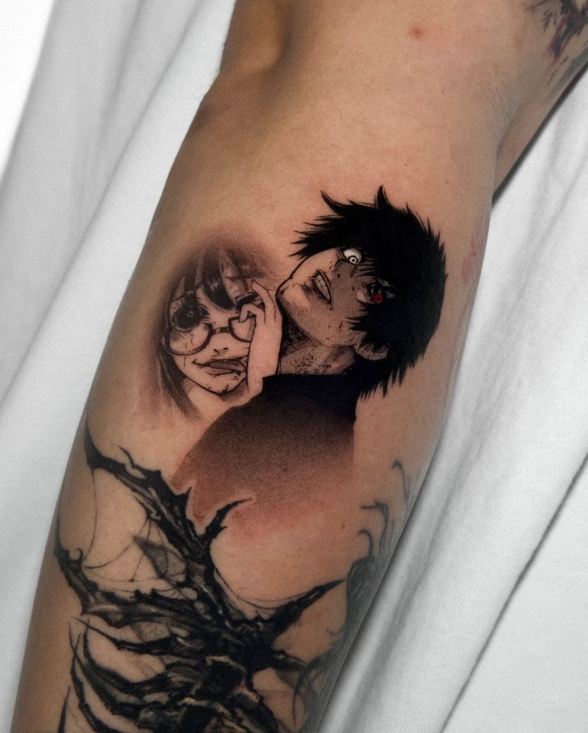 29 Tokyo Ghoul Tattoo Ideas Kaneki Designs, Juuzou Ink, Centipede Tattoos, & Spider Lily Florals