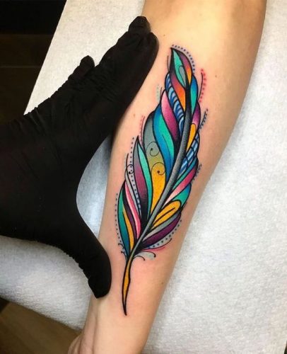 Explore Vibrant Feather Tattoo Ideas: Designs for Men and Women with Artistic and Cultural Significance