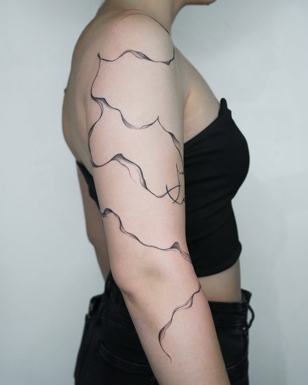 32 Tattoo Smokey Ideas: Ethereal Ink That Moves With You