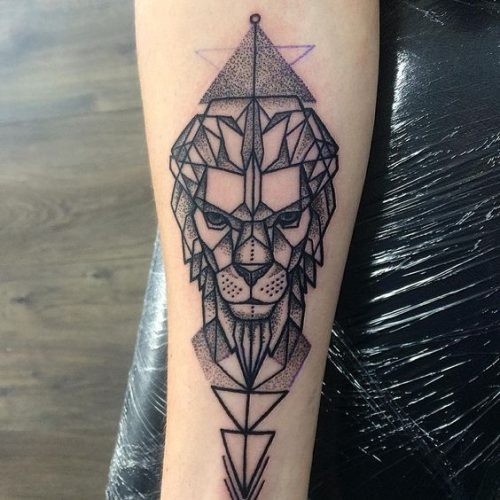 27 Geometric Lion Tattoo: Striking Designs with Angular Elements