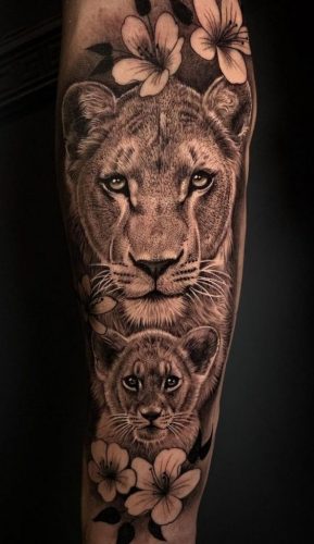 Leg Lion Tattoo: 22 Dynamic Designs for a Daring Look