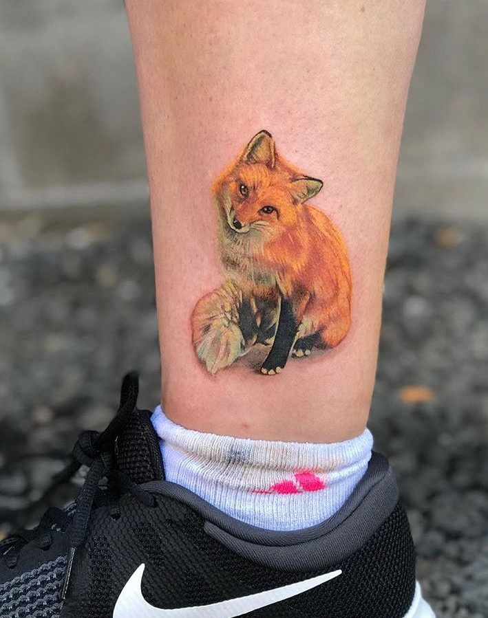 28 Fox Tattoo Ideas with Japanese Kitsune, Minimalist Sketches, Traditional Designs for Men and Women