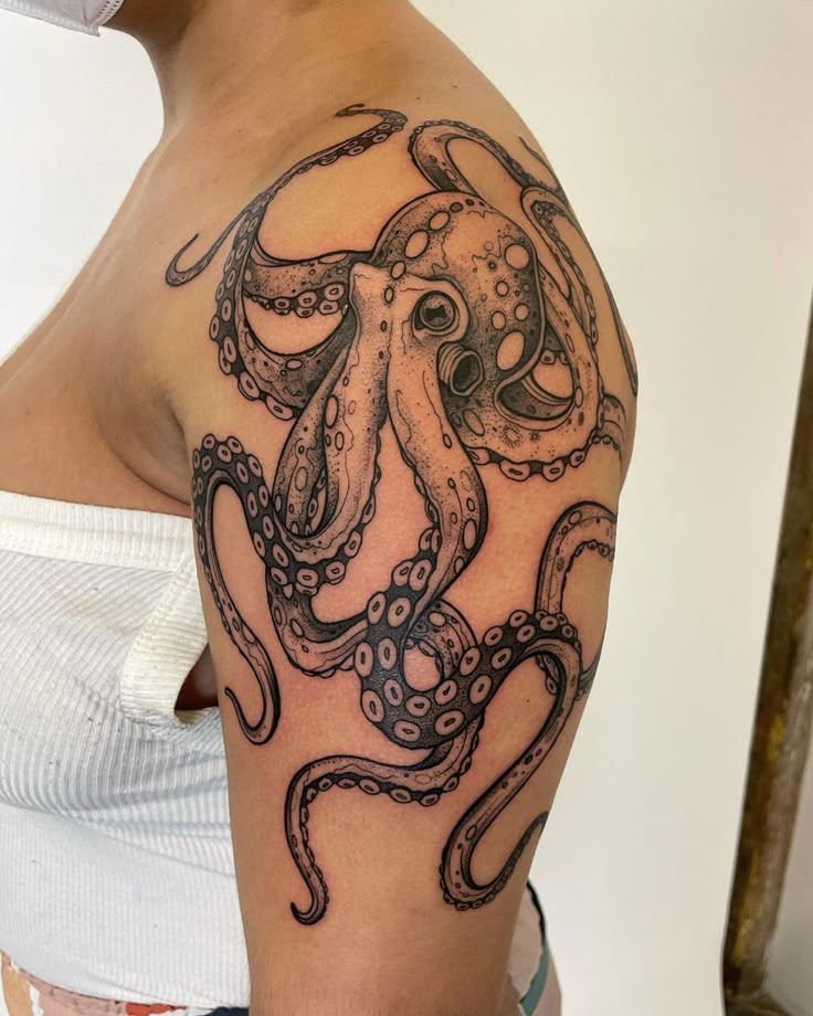 27 Octopus Tattoo Ideas for Men & Women Realistic, Sleeve, Leg, Shoulder & Tiny Octopus Designs
