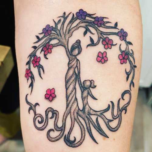 19 Mom-Daughter Tattoo Ideas