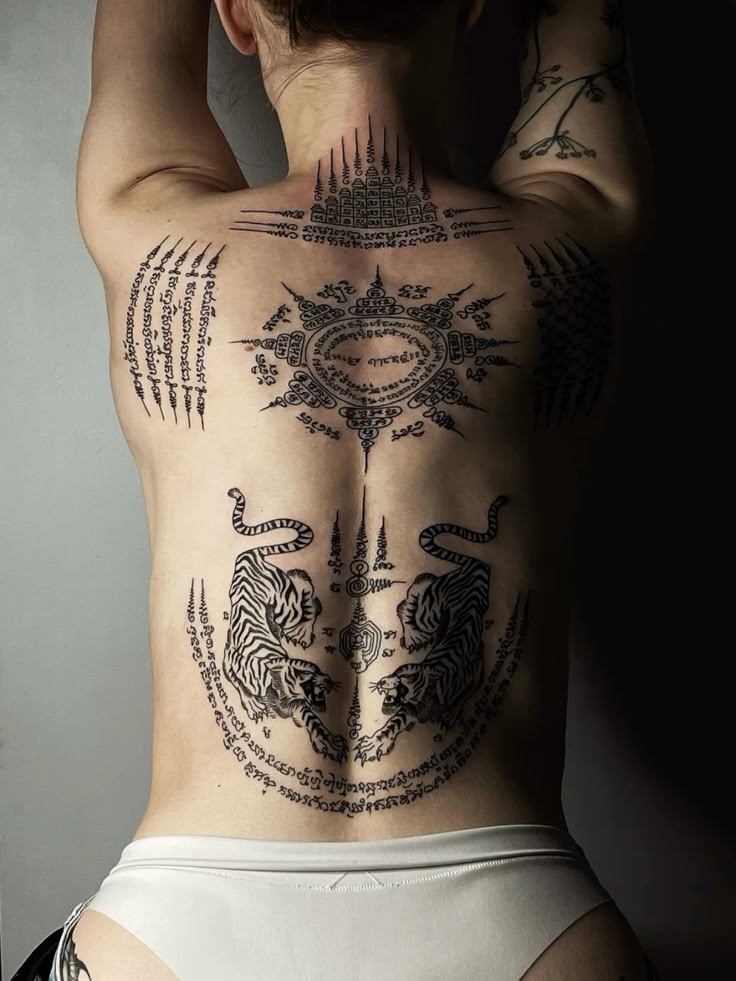 25 Back Tattoo Ideas for : Unique, Meaningful, and Aesthetic Ink Inspiration