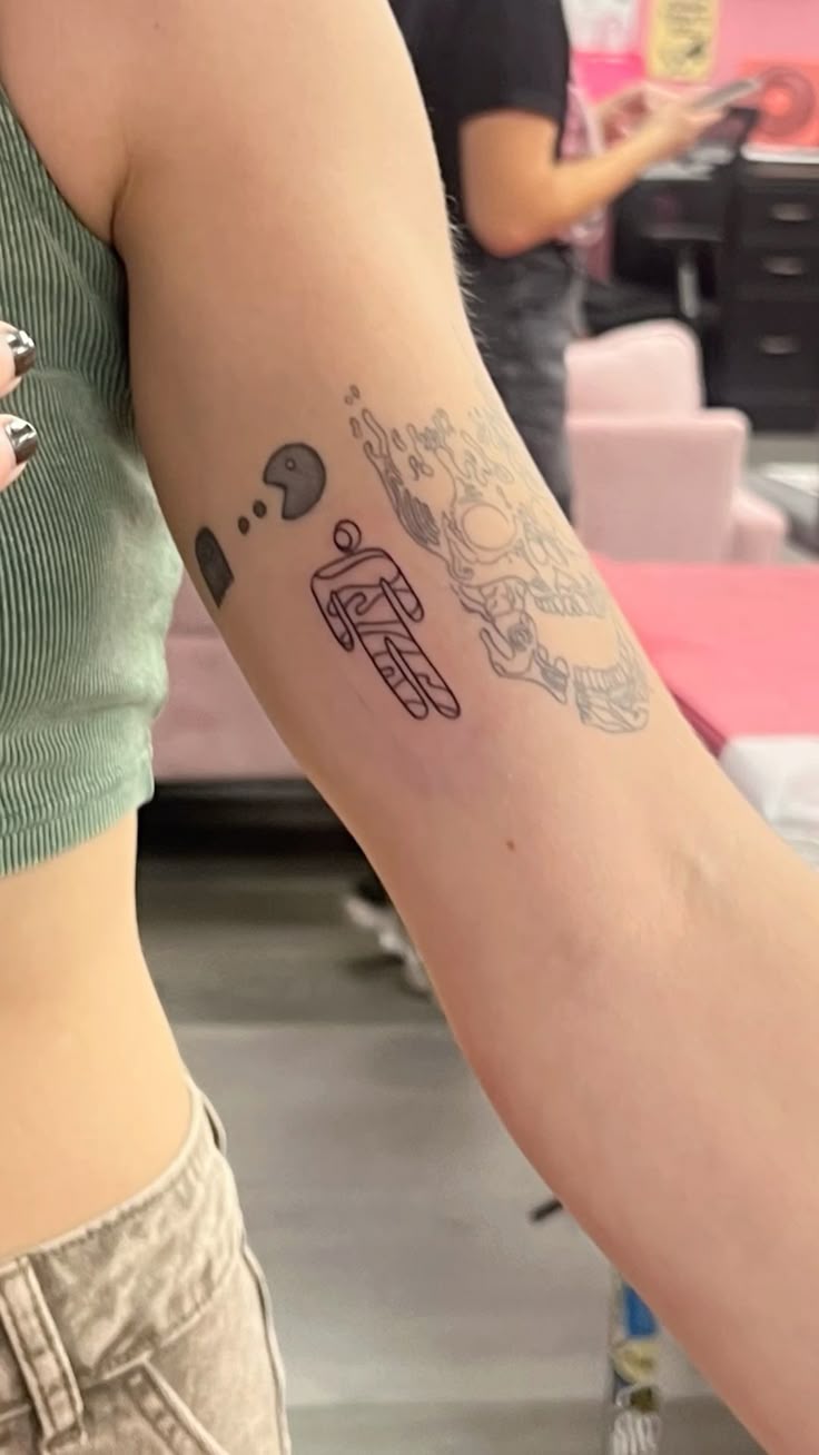 30 Billie Eilish Tattoo Ideas : Portraits, Song Lyrics & More Unique Fan-Inspired Ink