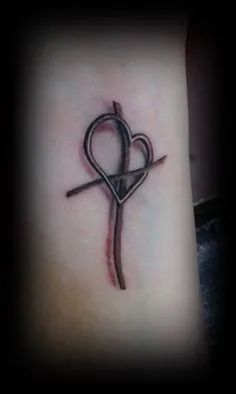 22 Minimalist Christian Tattoo Ideas