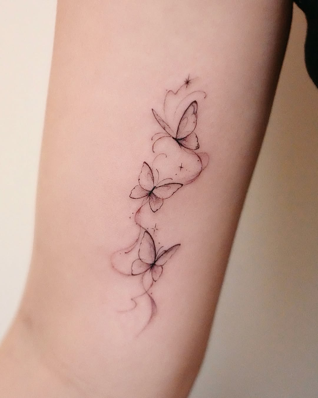 29 Butterfly Hand Tattoo Ideas Full of Meaning and Style