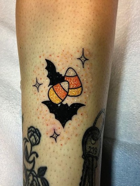Fall Tattoo 26 Ideas for Women and Men Sleeve Art, Fine Line and Halloween Ink