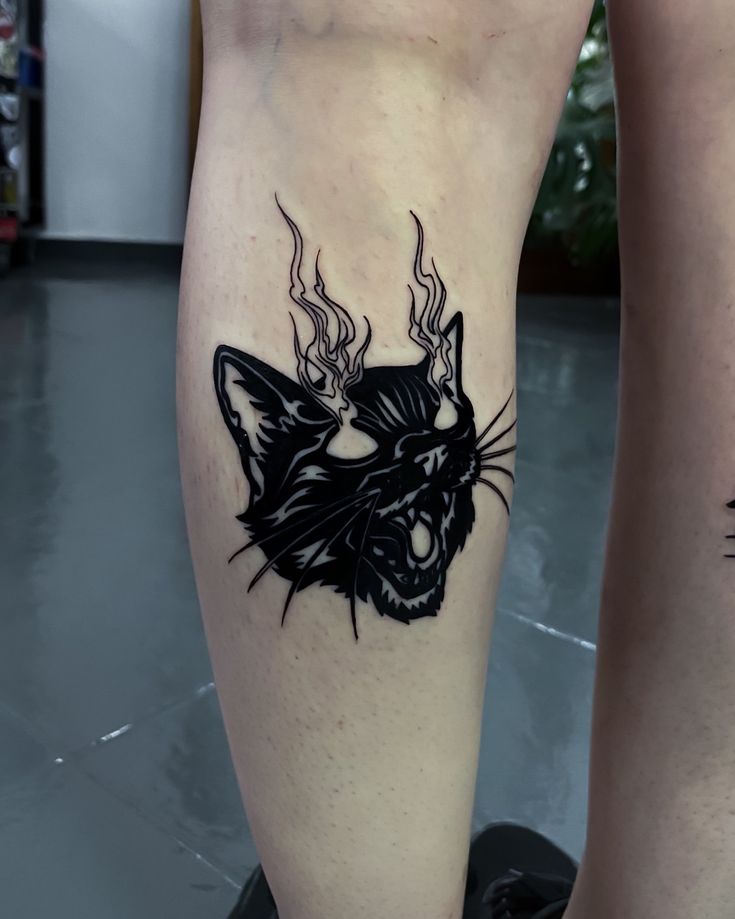 27 Black Cat Tattoo Ideas Realistic, Minimalist, Traditional & Witchy Designs