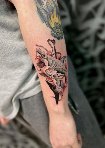 Explore 18 Stunning Shark Tattoo Designs for : From Elegant Minimalism to Vibrant Watercolors