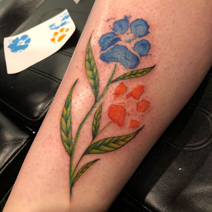 28 Paw Print Tattoo Ideas for Dog & Cat Lovers Memorial, Floral, Watercolor, Fine Line