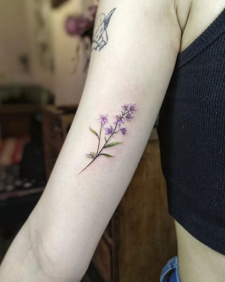 29 July Birth Flower Tattoo Ideas Fine Line, Spine, Arm, Shoulder & Sleeve Designs