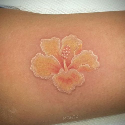 Discover 18 Stunning Hibiscus Tattoo Designs for Women – Bold, Beautiful & Trendy in