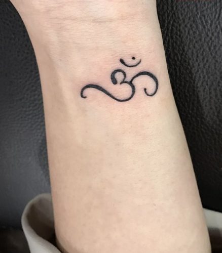 26 Wrist Elephant Tattoos Ideas